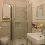 Сasa de vacaciones Gruppen Und Familienstadthaus 5-6 Betten, 4 Baeder, 2 Terrassen Und Balkon Neustadt an der Weinstraße