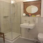 Gruppen Und Familienstadthaus 5-6 Betten, 4 Baeder, 2 Terrassen Und Balkon Сasa de vacaciones Neustadt an der Weinstraße