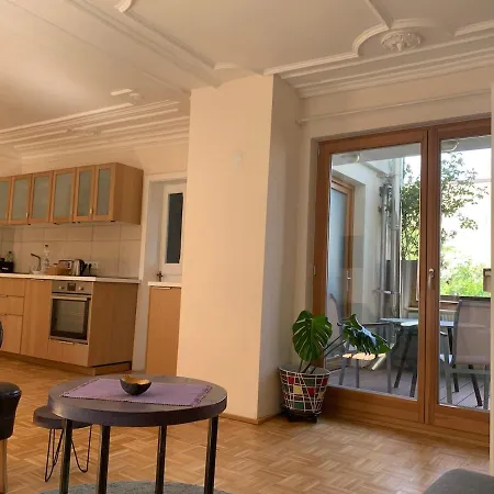 Gruppen Und Familienstadthaus 5-6 Betten, 4 Baeder, 2 Terrassen Und Balkon Casa vacanze *