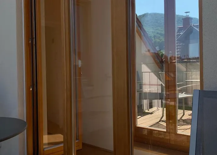 Gruppen Und Familienstadthaus 5-6 Betten, 4 Bäder, 2 Terrassen Und Balkon Ferienhaus