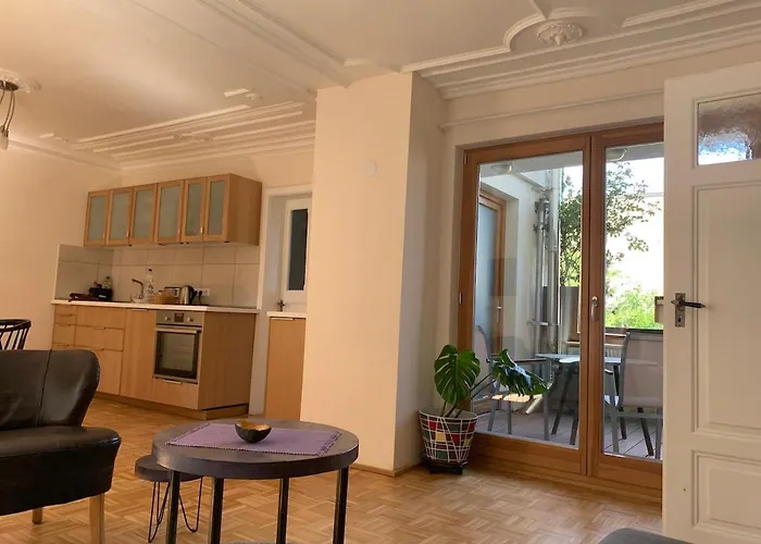 Gruppen Und Familienstadthaus 5-6 Betten, 4 Baeder, 2 Terrassen Und Balkon 度假居 *